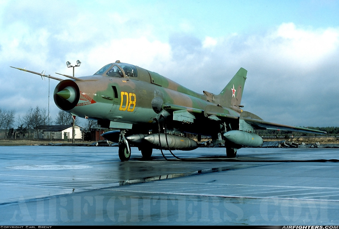 20 GvAPIB Su-17M4 08 yellow_16103_05.04.94