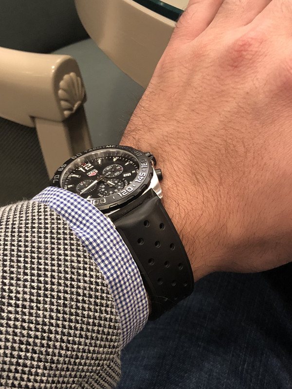 D94B0A80-A681-4A57-96D1-D616E733669E