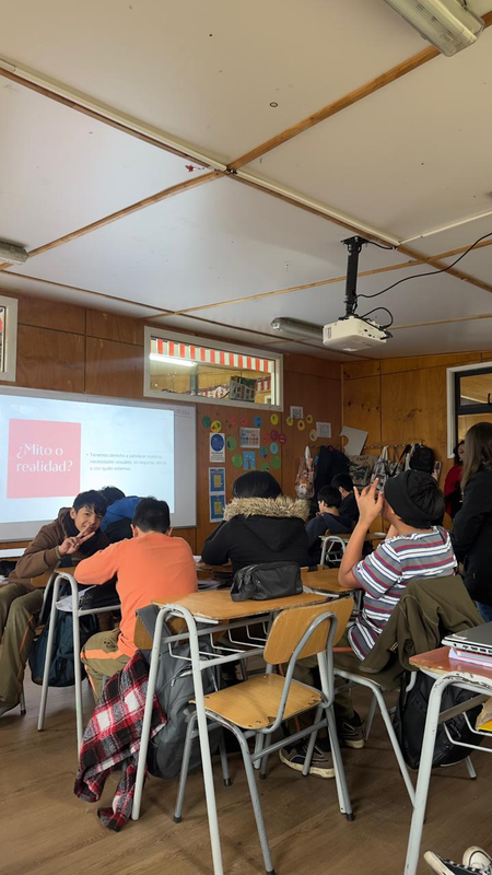 Estudiantes de 7° básico participaron en taller de sexualidad impartido por el Programa PAS