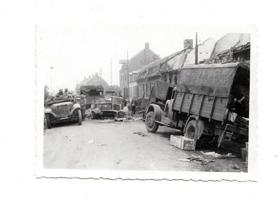 Orig. Foto Stadt Straße Tarn Camo PKW LKW Flande