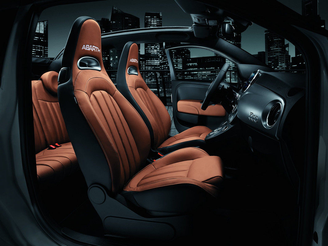 2019 Abarth 595 Competizione (2)