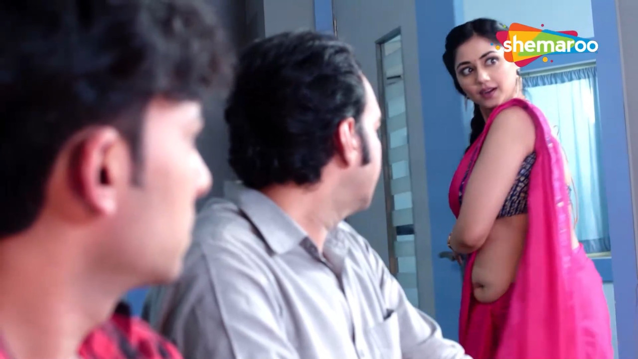 Rima Vohra Sexy Fleshy Big Deep Navel from Crime Show-Scenes Only.mkv_snapshot_00.06.950