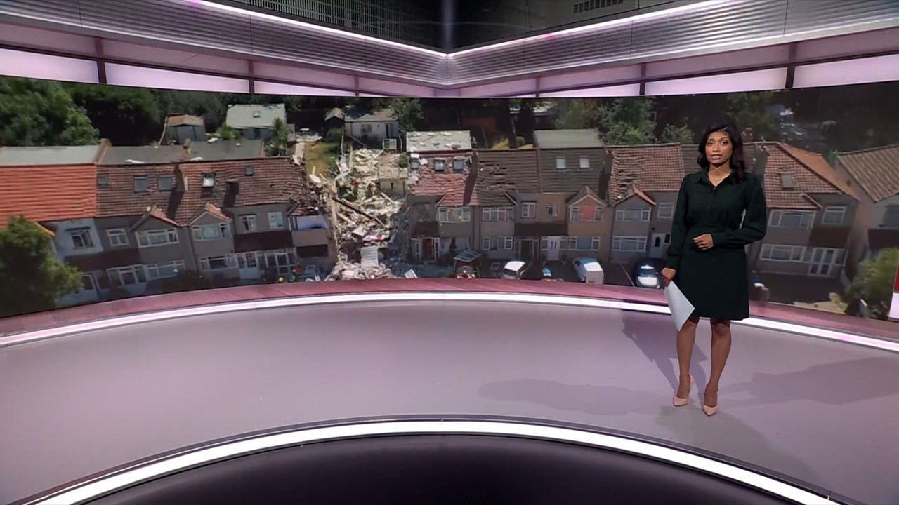 BBC London News_20230808_18301900.ts_snapshot_02.52.371