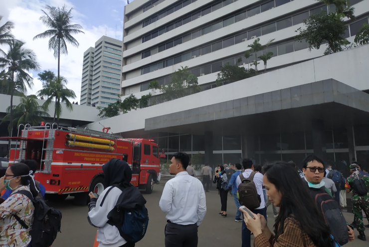 Kebakaran melanda Gedung Nusantara III DPR RI, Senayana Jakarta Pusat, Senin (24/2/2020),