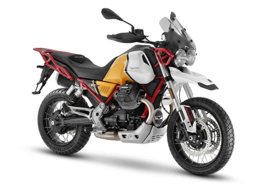 GUZZI-V85TT-EVOCATIVE-E5-AMARILLA-COSTADO-DERECHO