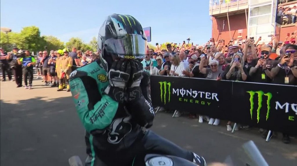 [Image: l20axrqq4ub9.jpg]