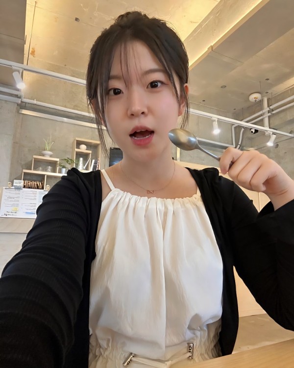 thumb-65e9809c16c0e326e06062a8fd786760-1760374157-9281-600x750