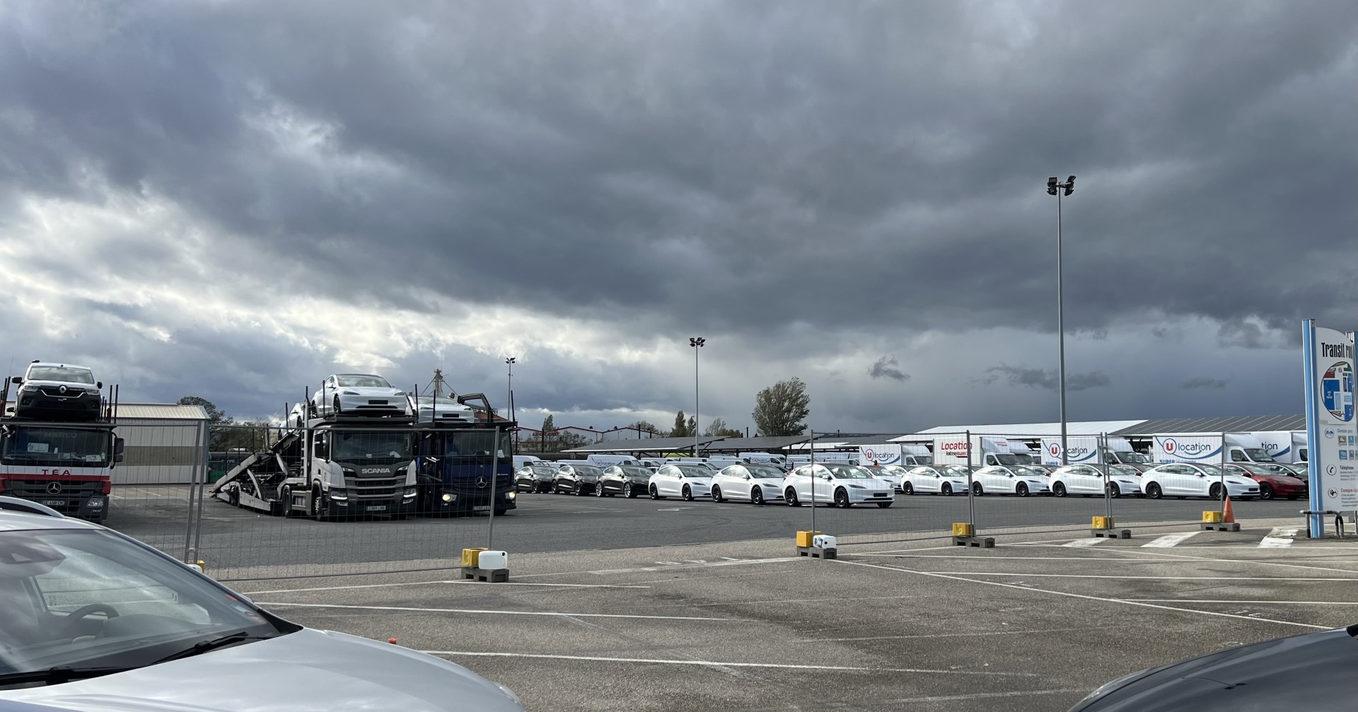 Quincieux — Postimages