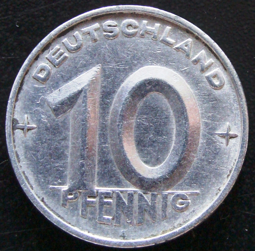 ¡¡Los 50!! 10 Pfennig. República Democrática Alemana (1952) RDA-10-Pfennig-1952-anv