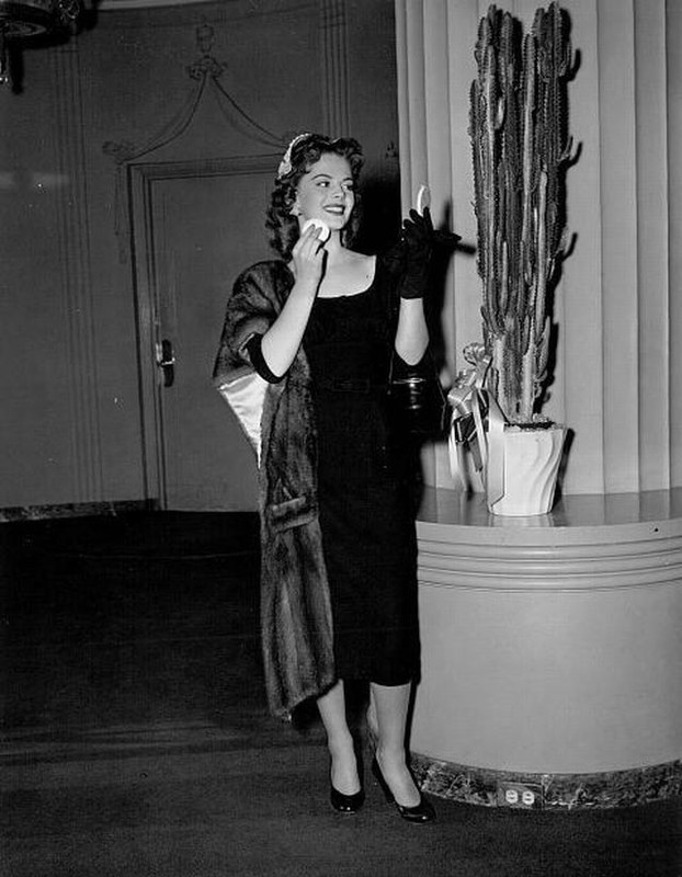 Natalie_Wood_md01