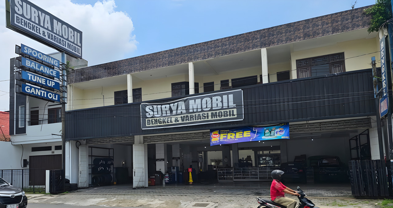 Website Surya Mobil