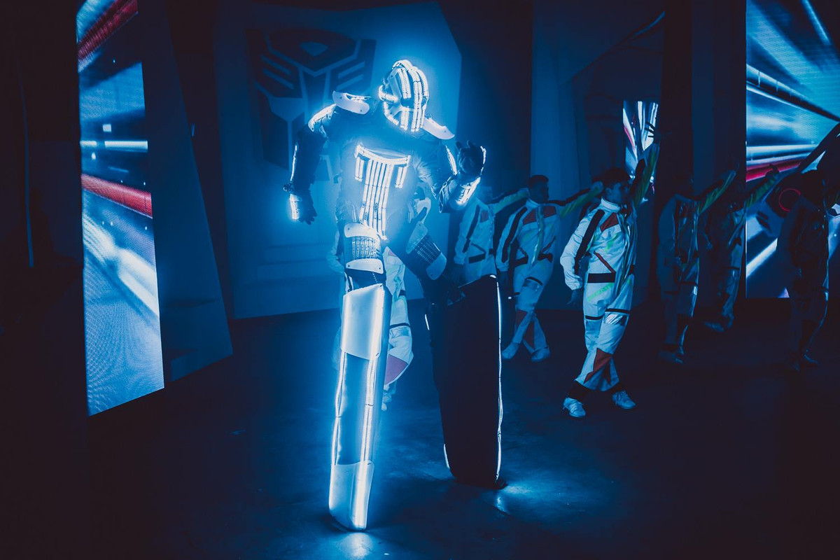 Hasbro-Factory-Of-Wonder-Transformers-Cover