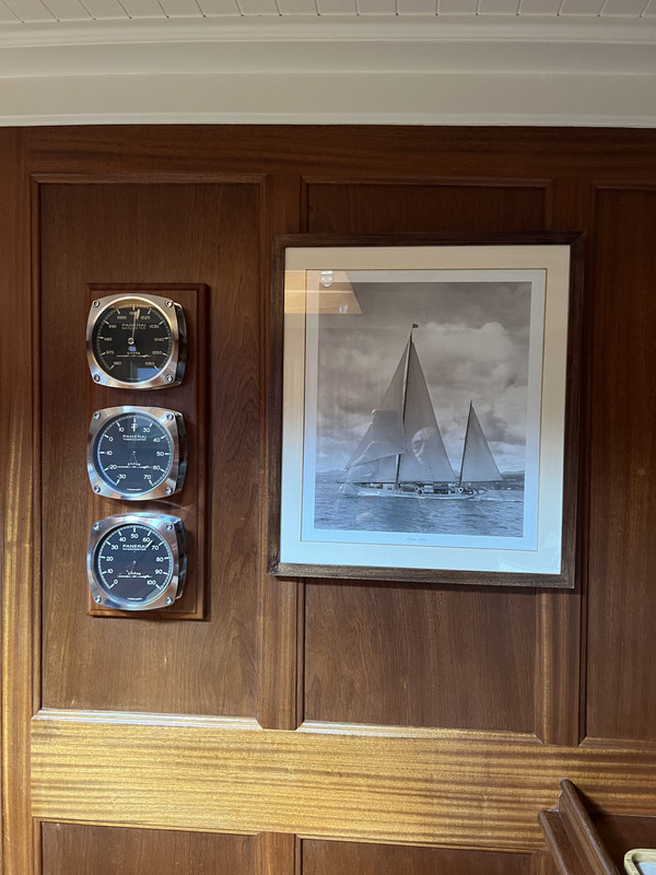 3CB987D8-A0D1-4BBA-9FF8-2725E99AC170