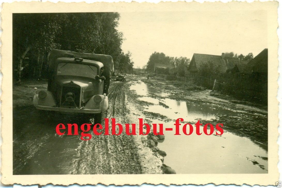 GRÜNHERZ - FAHRZEUG - KÜBELWAGEN - LKW - OSTFRON