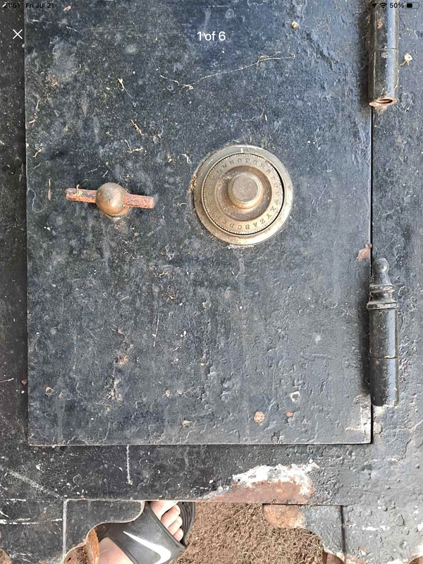 B4842782-F755-4EA6-A105-B463C1AB7D2A