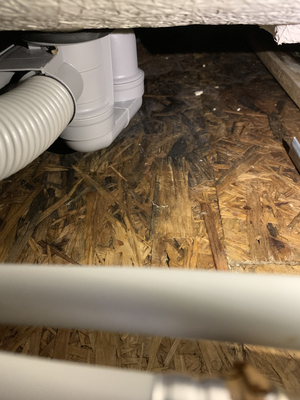 9D8AB6D8-F8C6-40E9-B863-76365120641A