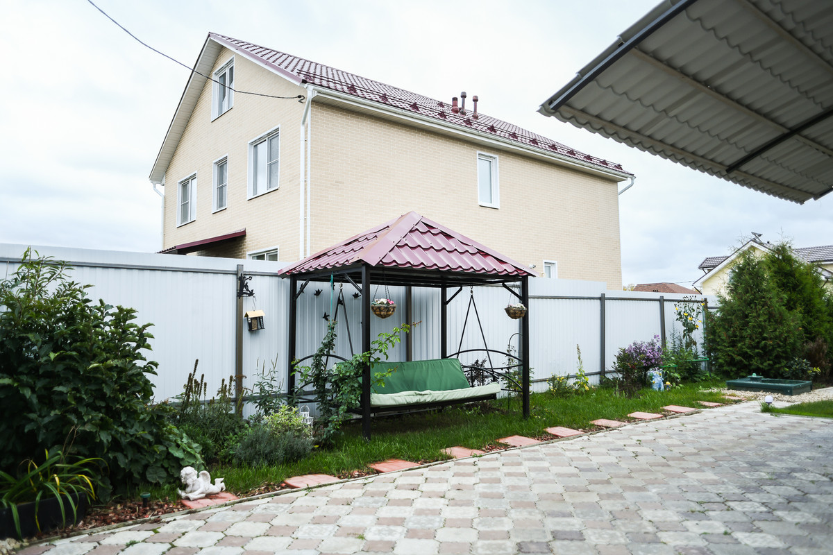 77E240D1-ED54-442B-9B2A-2DEA8A378E0B