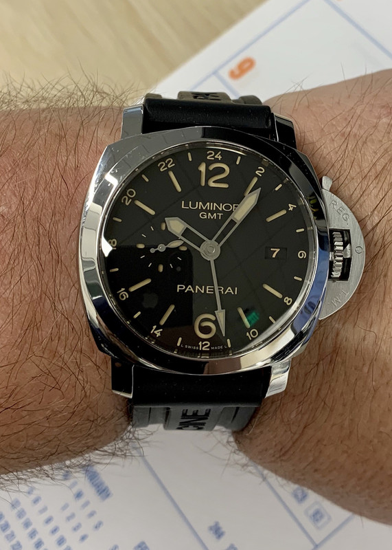 0C1B66AE-86D5-46BA-B8EC-F0239609E50A