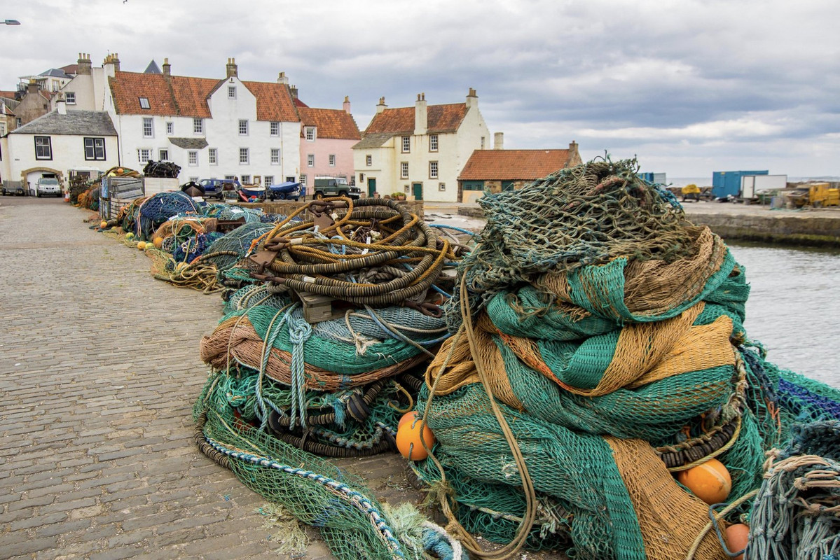 green-fishing-nets-dis1.jpg