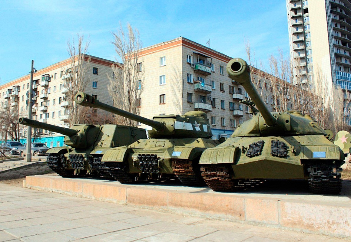 Площадь победы мариуполь