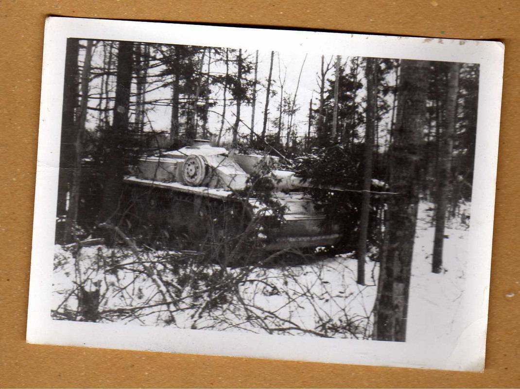 Foto II.Weltkrieg Deutsches Sturmgeschütz weiss getarnt in Russl