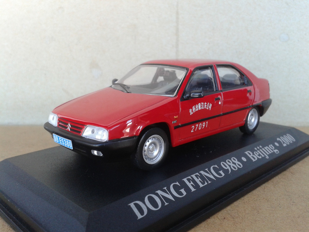 2000 Dongfeng Fukang 988 Sedan “Taxi de Beijín” (Ixo - nº 38 Taxis del Mundo) (2)