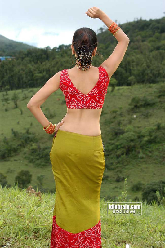 [Image: aditi-sharma-hot-cleavage-7.jpg]
