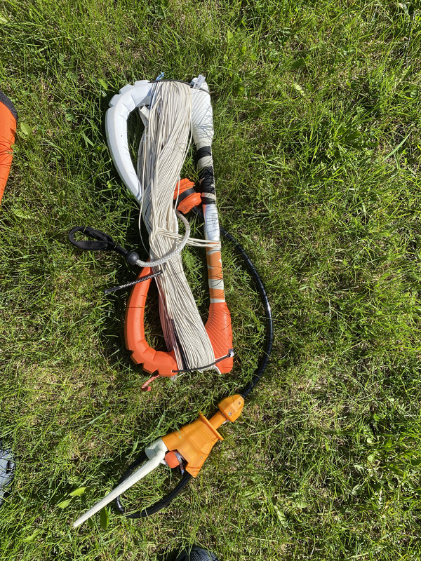 4024F5E7-669A-4C28-AD0C-547108323E99