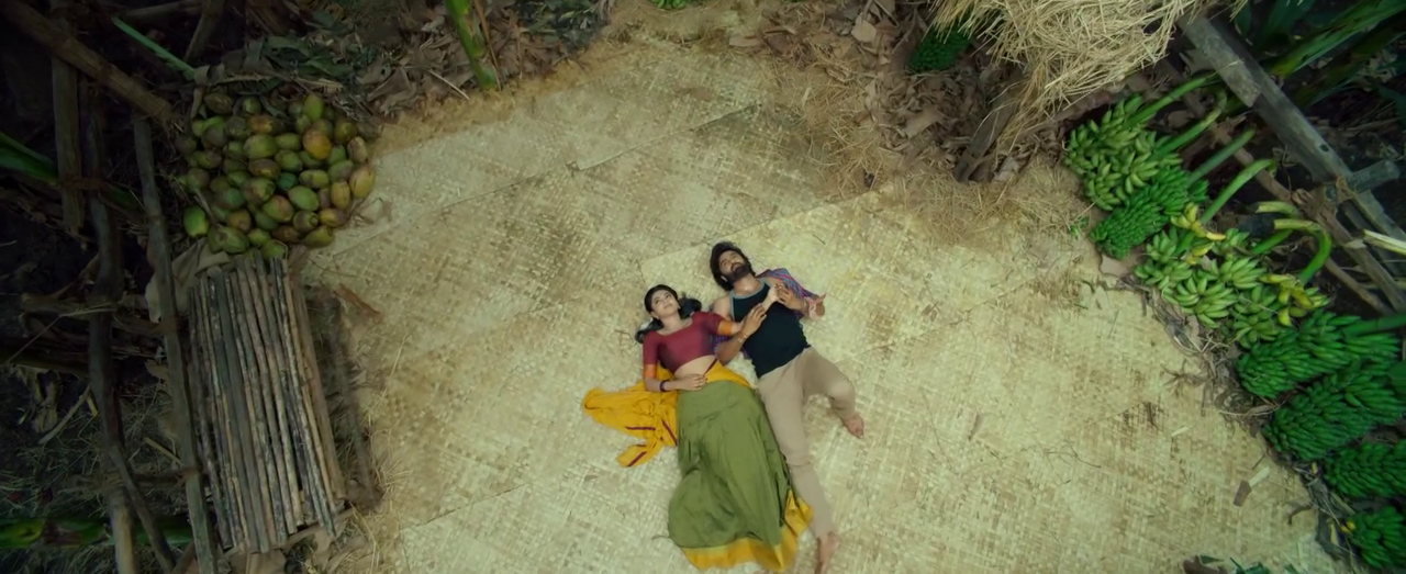 Kayal Anandhi-  Hot  Intimate Scene - Sridevi Soda Center  (27)