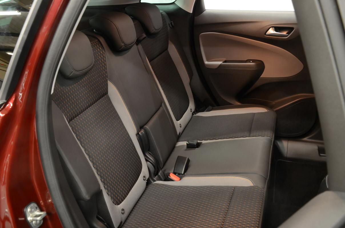 Vauxhall Crossland X Ultimate (15)