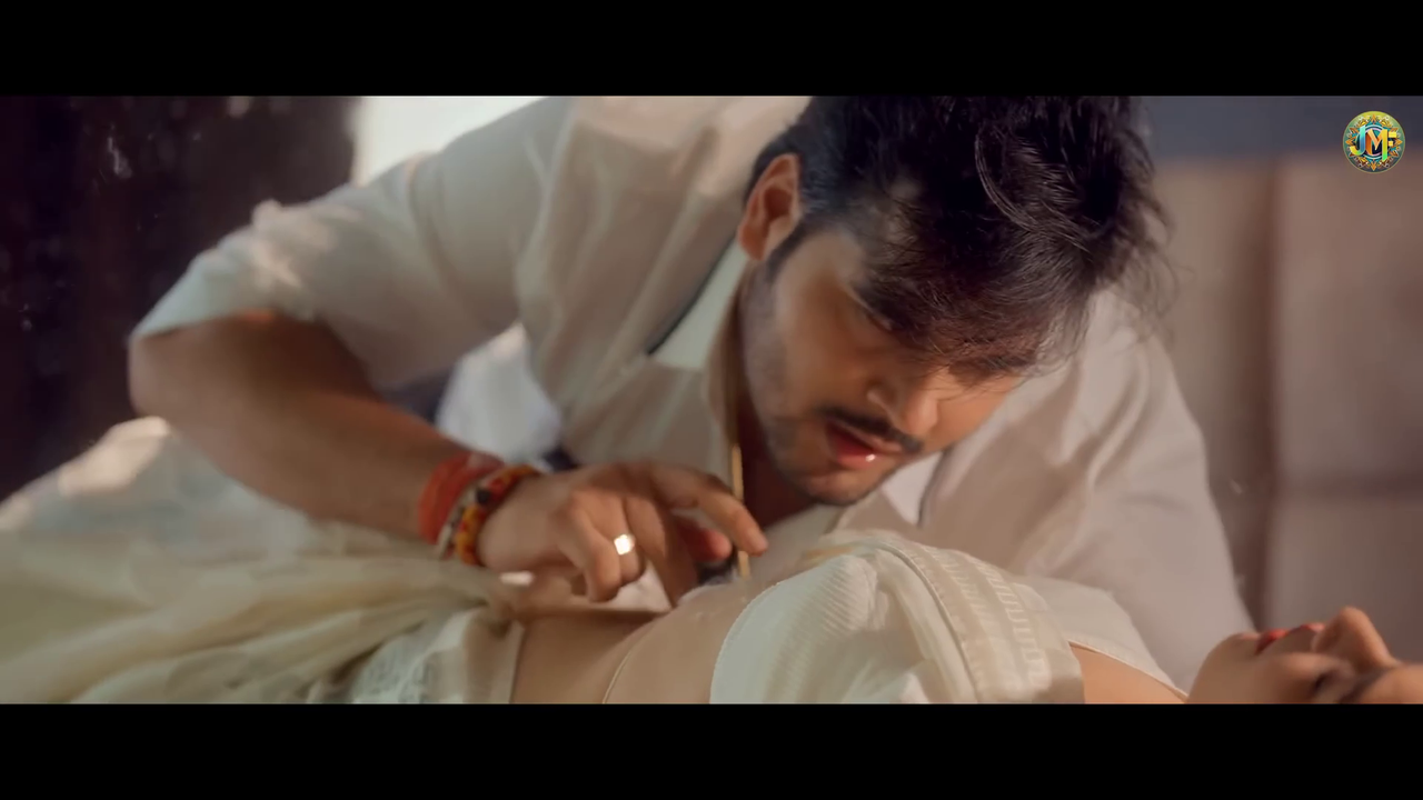 vlcsnap-2025-03-24-00h44m01s381