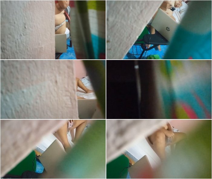 [Image: She-s-filming-her-masturbation-on-her-phone-3.jpg]