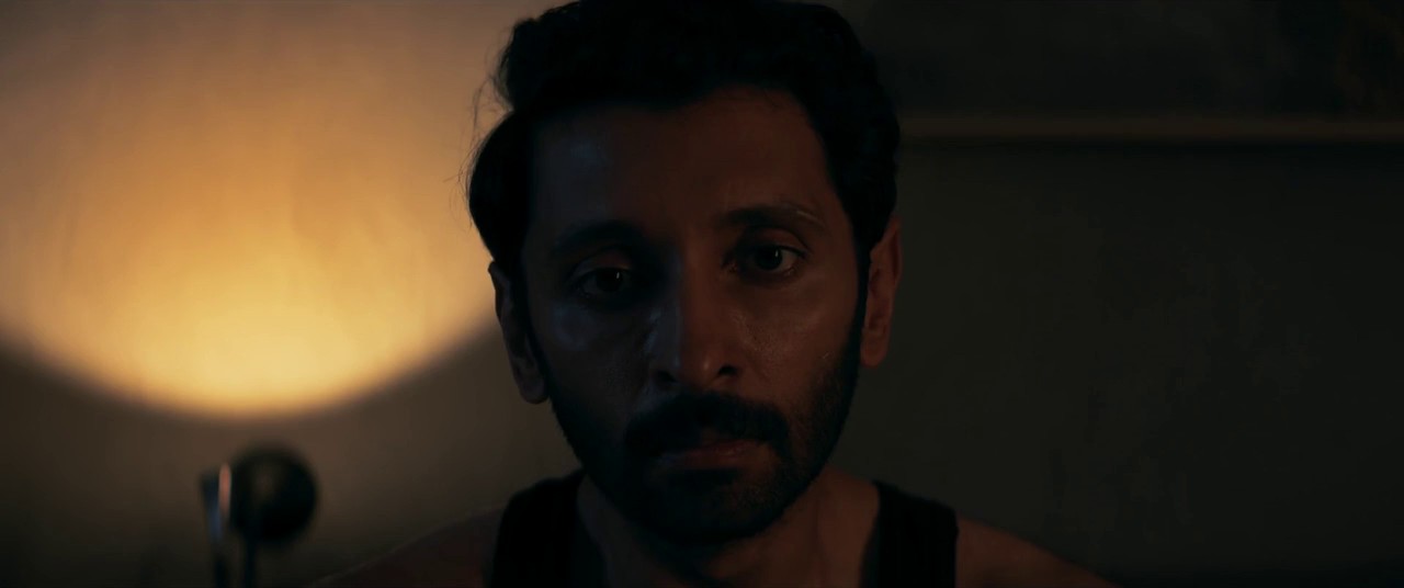 Weapon-2024-Tamil-WEBRip-720p-x264-AVC-EAC3-6ch-ESub-mkv-0002