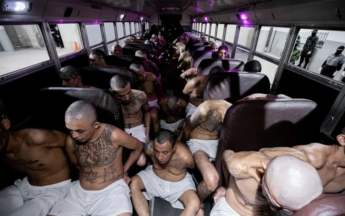 Denuncian detenciones arbitrarias en El Salvador por guerra contra las pandillas