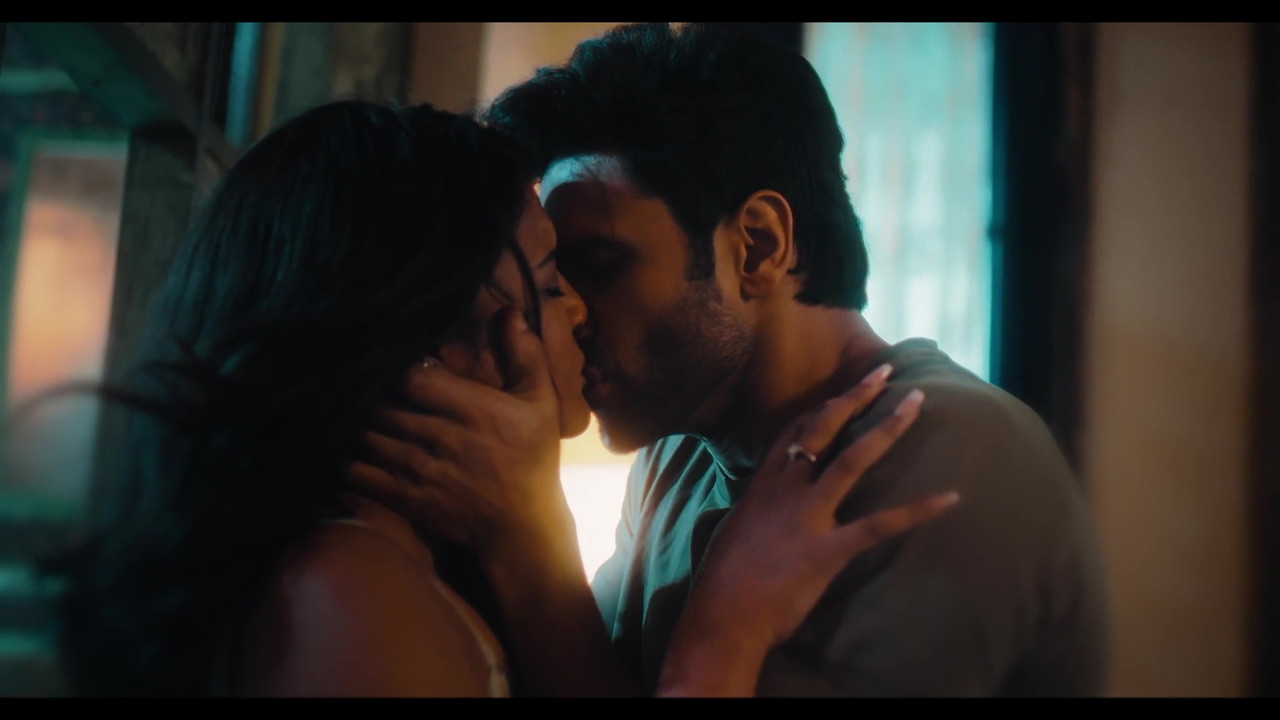 vlcsnap-2025-04-16-23h19m43s168