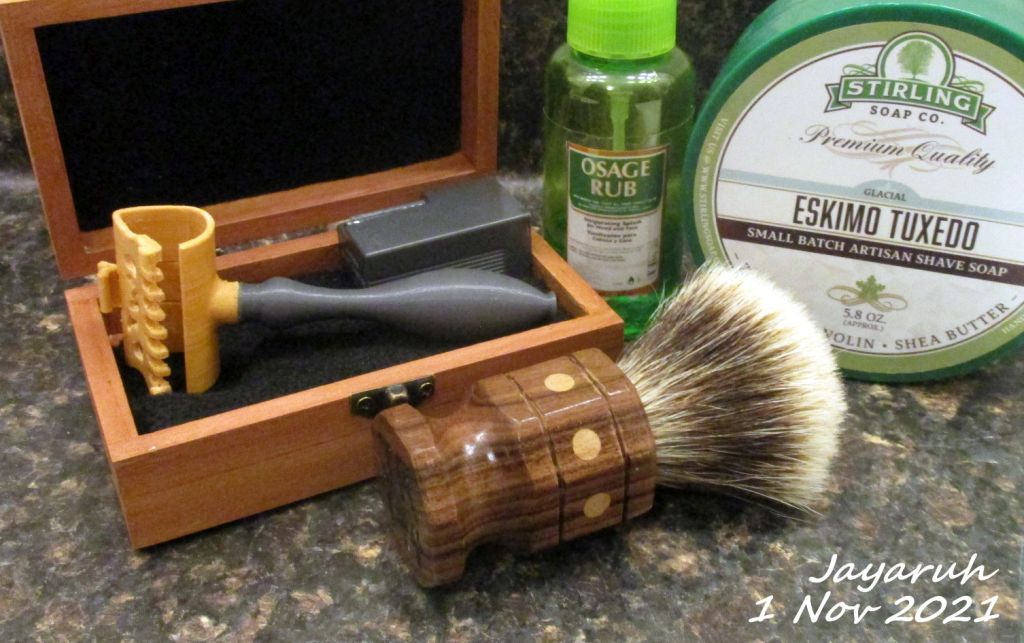 [Image: sos211101.jpg]