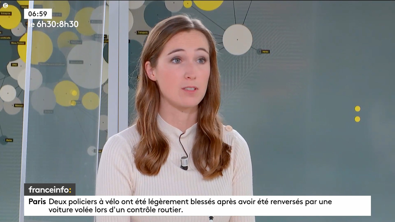 10.23 - 05.29.00 - 9h30. Entre JT, chroniques, invités et revues de p....ts_snapshot_00.37.06.665