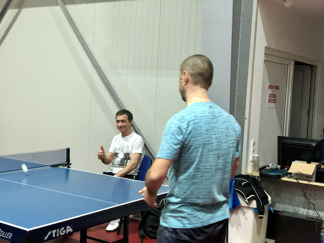 40912835-FDED-4562-AA6E-9CDE75EEF95B