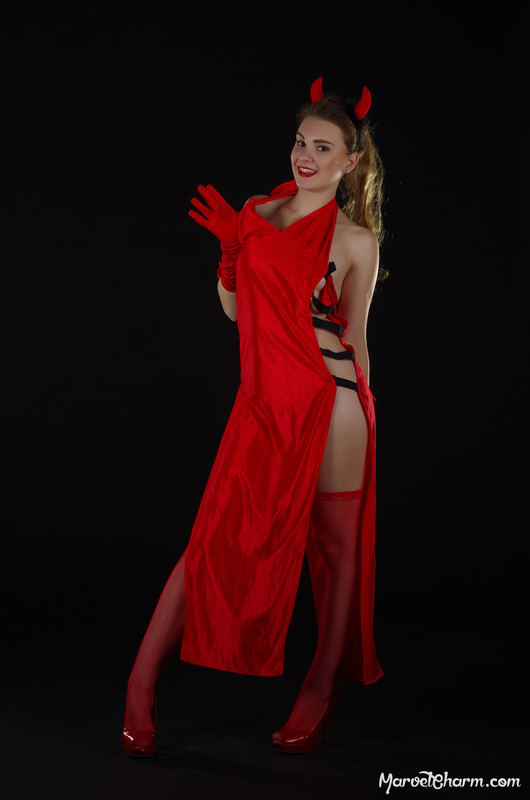 MarvelCharm_Monica-Halloween-2016-055