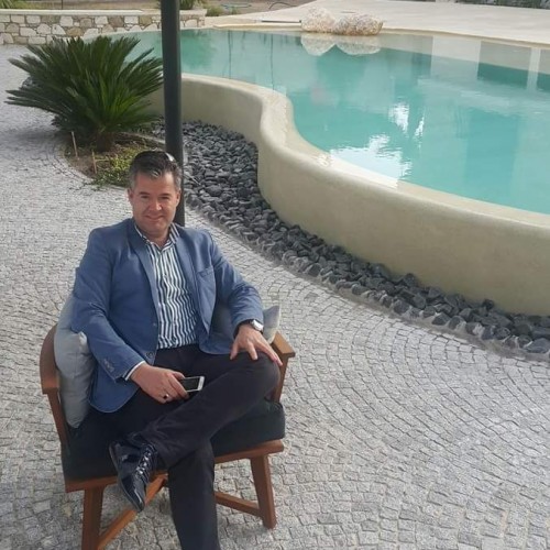 4CFD0E82-4048-4B7E-AB6F-722116EAD5A5