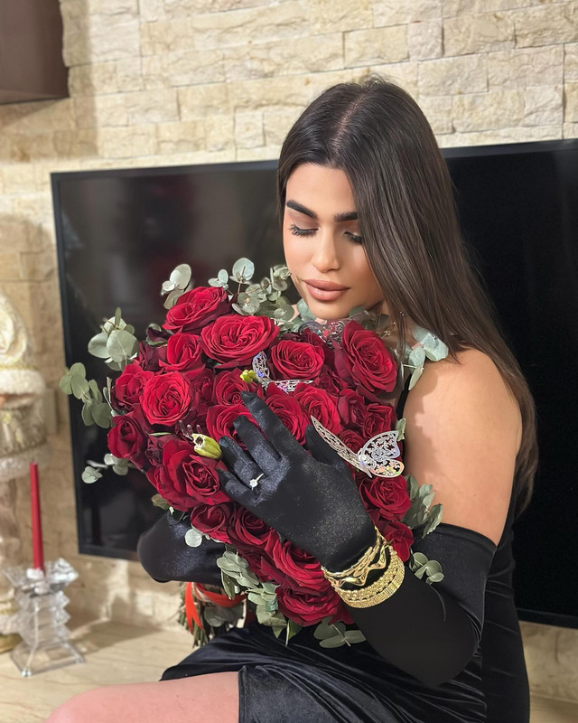 صور إليسا أندونيان مثيرة 2025 | إليسا أندونيان فضيحة - مشاهد نار 2026!  Elissaandonian-1756230360110