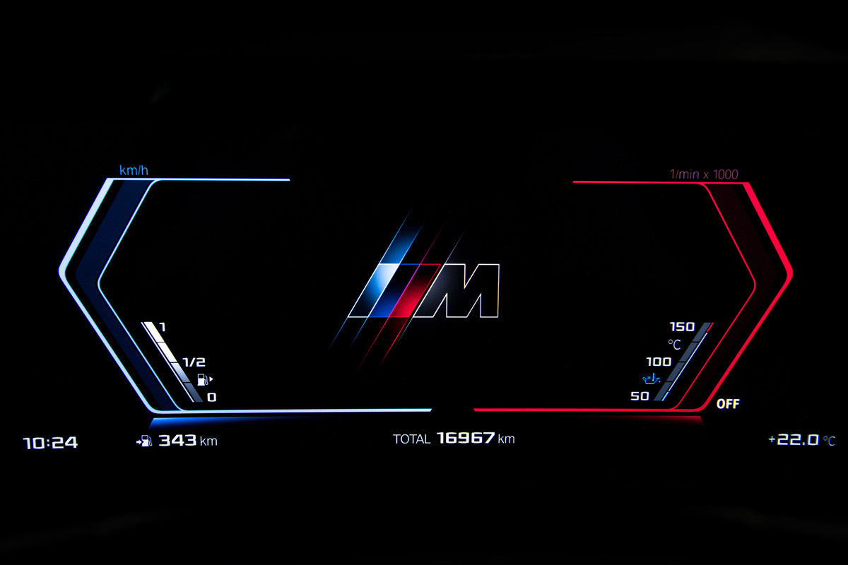 P90468080_highRes_the-all-new-bmw-m2-u
