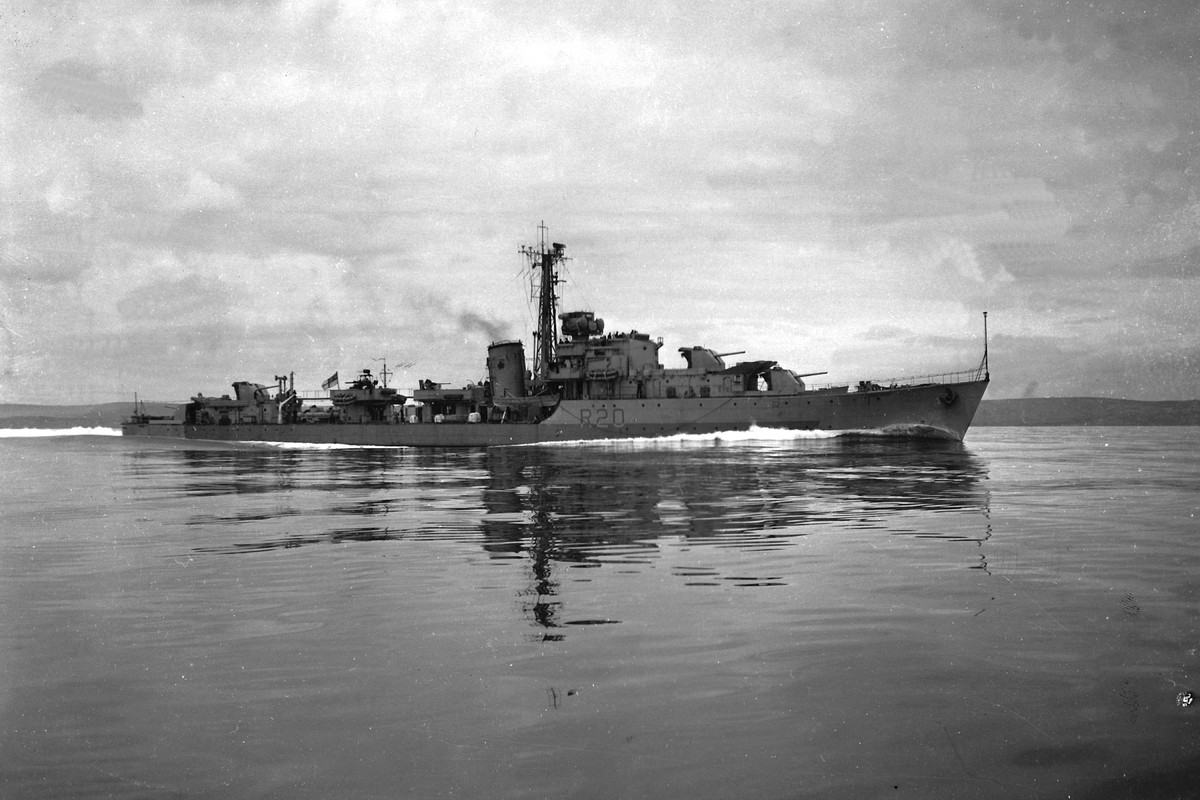 HMCS Crusader (R.20)