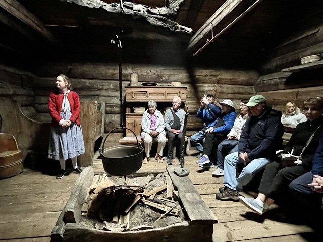 [Linked Image from i.postimg.cc]