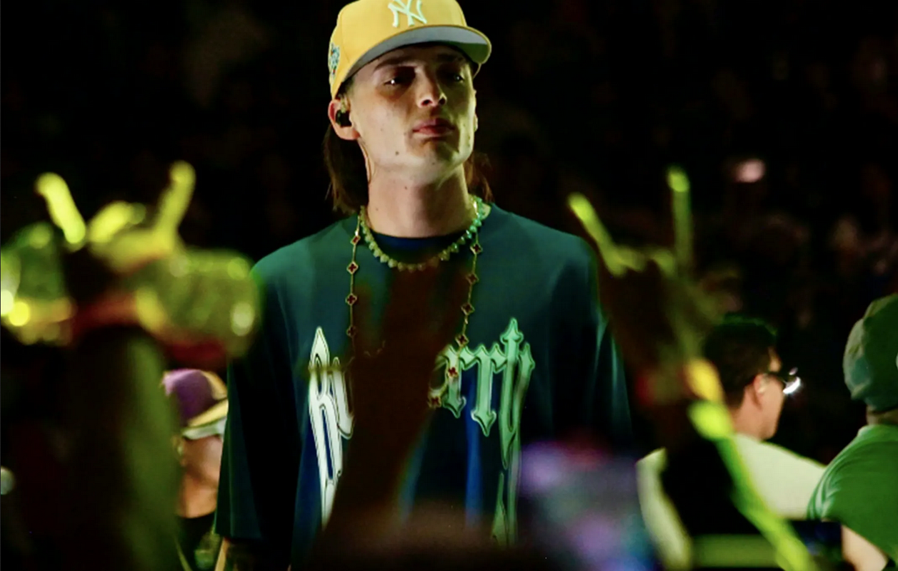 ¿Qué le pasará a Peso Pluma el 14 de octubre? temen por su vida