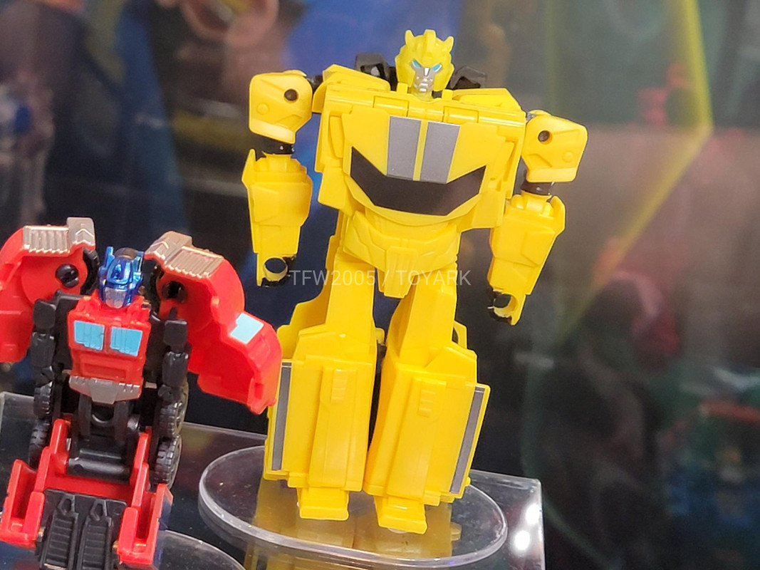 Transformers-EarthSpark-Toys-Reveal-37