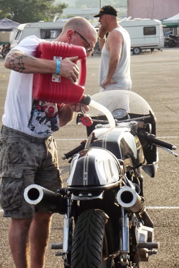 84249C13-4889-4AB0-9F52-AC564DC507B0