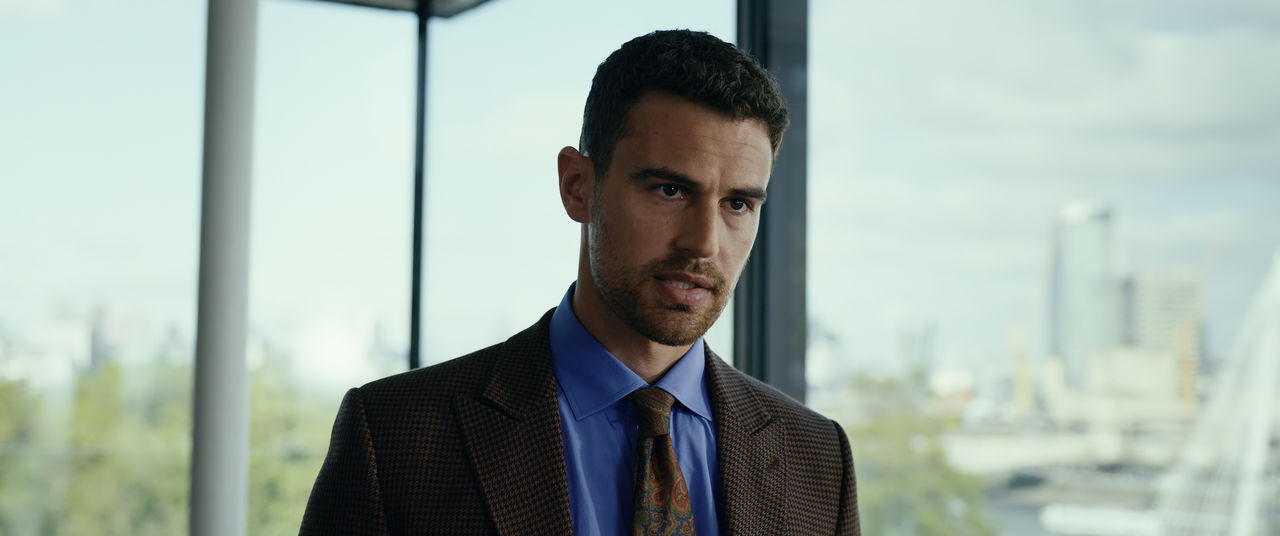 The.Gentlemen.S01E07.Not.Without.Danger.2160p.10bit.NF.WEB-DL.DDP5.1.HEVC-Vyndros.mkv_snapshot_03.28