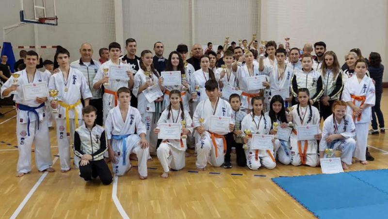 АСКК Тракия с 18 медала от Национална купа Пловдив