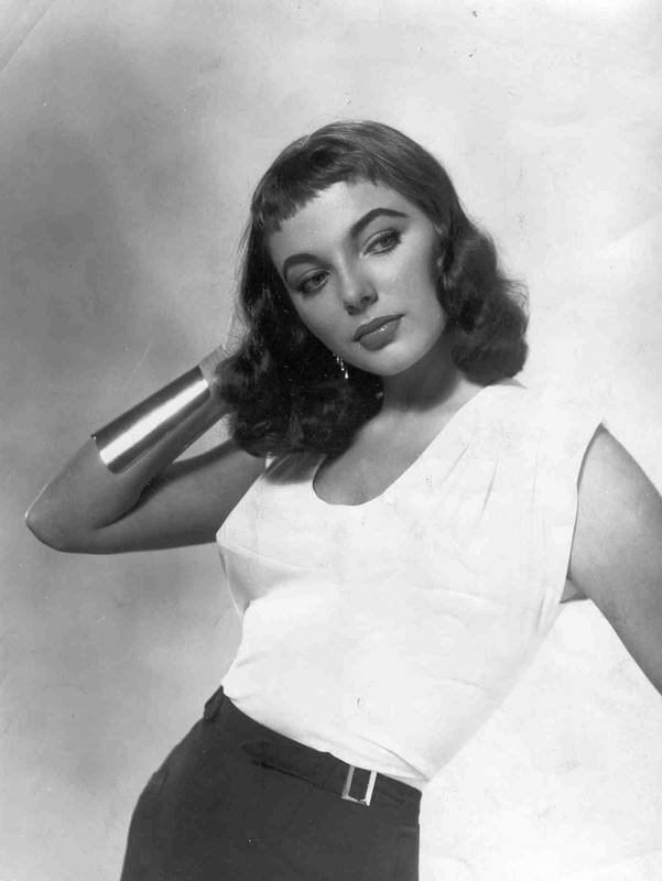 Joan_Collins_e73